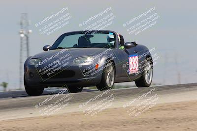 media/Jun-05-2022-CalClub SCCA (Sun) [[19e9bfb4bf]]/Group 4/Race/